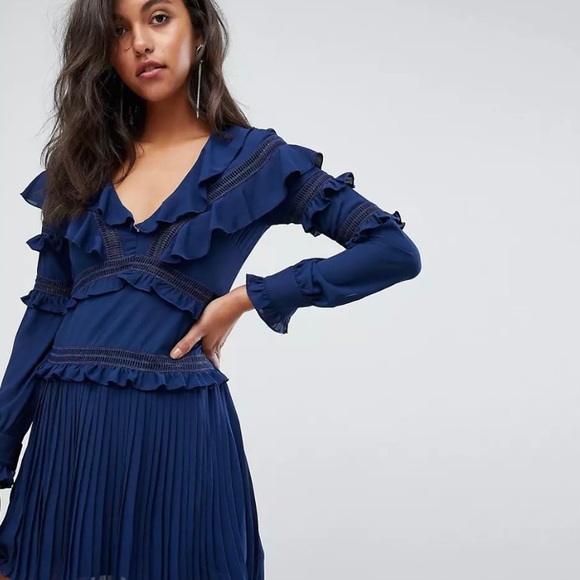 NWOT PrettyLittleThing Navy Frill Detail Pleated Dress - Picture 1 of 12